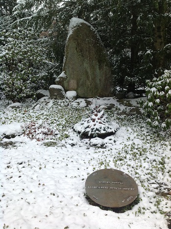 Grabstein Robert Bosch, Waldfriedhof Stuttgart-Degerloch