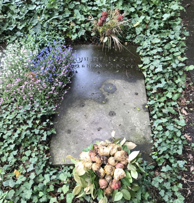 Grabstein Robert Bosch jun., Friedhof Solitude, Stuttgart