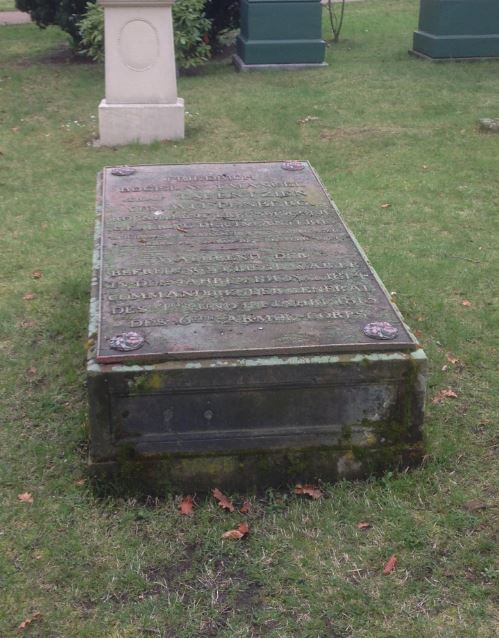 Grabstein Bogislav Graf Tauentzien von Wittenberg, Invalidenfriedhof Berlin, Deutschland