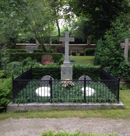 Grabstein Anna von Zitzewitz, geb. von Massow, Friedhof Bornstedt, Brandenburg