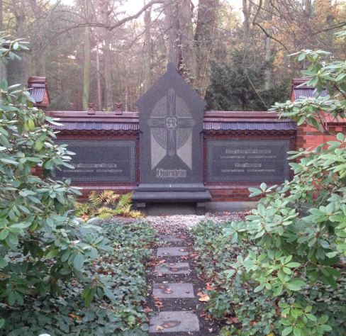 Grabstein Else Oppenheim, geb. Wollheim, Friedhof Wannsee, Lindenstraße, Berlin, Deutschland