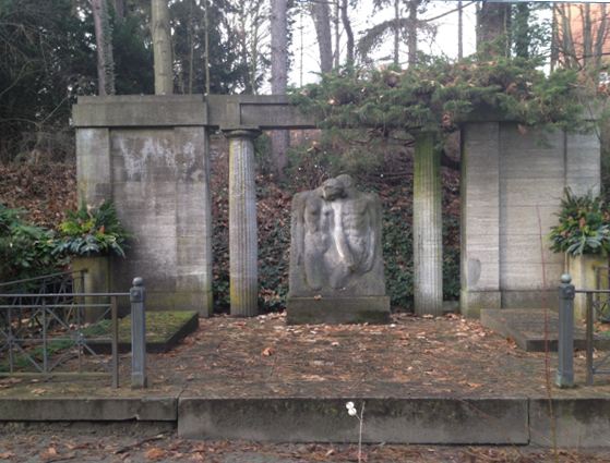 Grabstein Franz Ullstein, Friedhof Heerstraße, Berlin-Charlottenburg, Deutschland