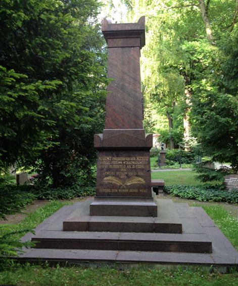 Grabstein August Freiherr von der Heydt, Alter St. Matthäus Kirchhof, Berlin-Schöneberg