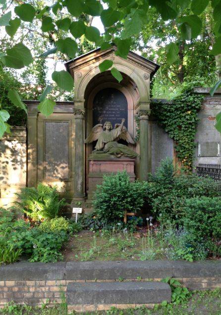 Grabstein Marie Mayer, geb. von Normann, Alter St. Matthäus Kirchhof, Berlin-Schöneberg