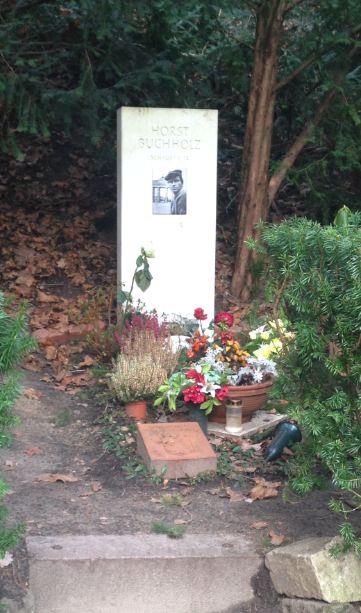 Grabstein Horst Buchholz, Friedhof Heerstraße, Berlin-Charlottenburg, Deutschland