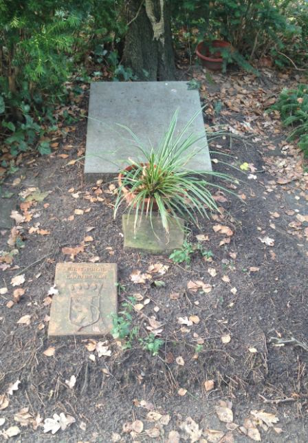 Grabstein Gertrud Bloch, geb. Lorenz, Friedhof Heerstraße, Berlin-Charlottenburg, Deutschland