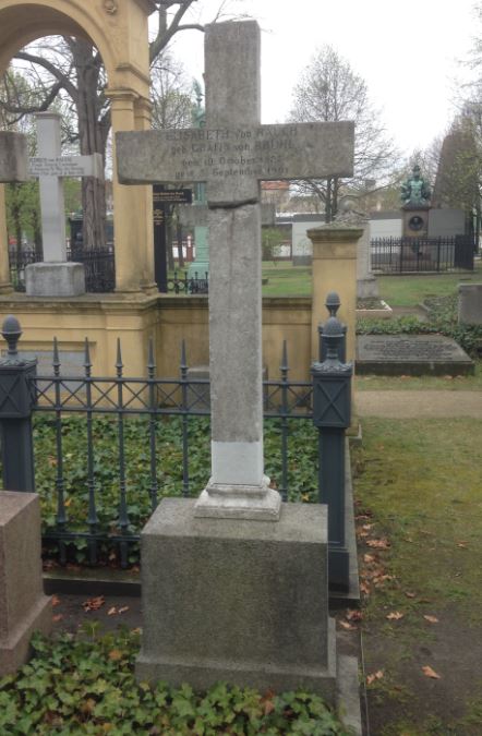 Grabstein Elisabeth von Rauch, geb. Gräfin von Brühl, Invalidenfriedhof Berlin, Deutschland