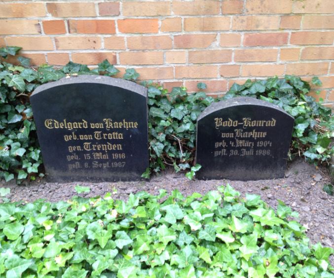 Grabstein Bodo-Konrad von Kaehne, Friedhof Bornstedt, Brandenburg