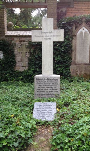 Gedenkstein Friedrich von Friedeburg, Friedhof Bornstedt, Brandenburg