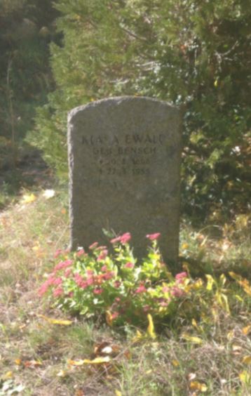 Grabstein Klara Ewald, geb. Bensch, Friedhof Schönow, Berlin-Zehlendorf, Deutschland