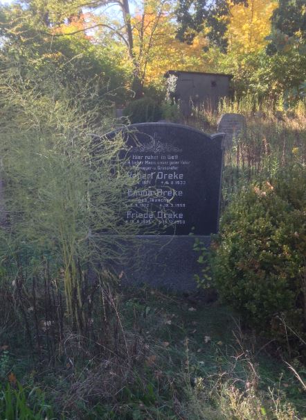 Grabstein Frieda Dreke, Friedhof Schönow, Berlin-Zehlendorf, Deutschland