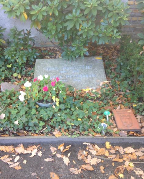 Grabstein Max Pechstein, Friedhof Schmargendorf, Berlin, Deutschland