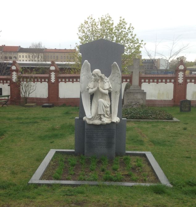 Grabstein Luise von Verdy du Vernois, geb. Zimmermann, Invalidenfriedhof Berlin, Deutschland