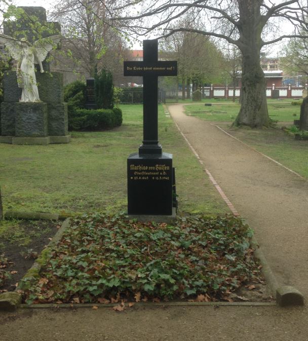 Grabstein Mathias von Hülsen, Invalidenfriedhof Berlin, Deutschland