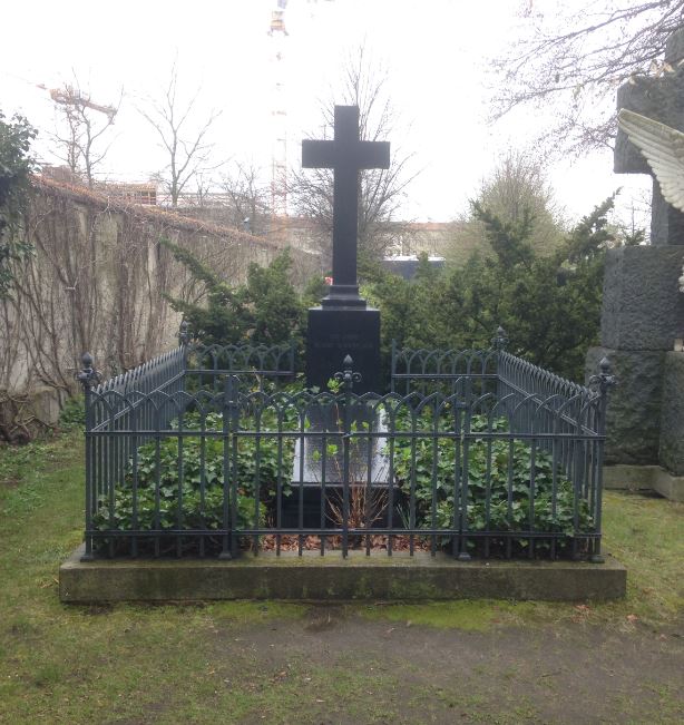 Grabstein Ludwig von Staudy, Invalidenfriedhof Berlin, Deutschland