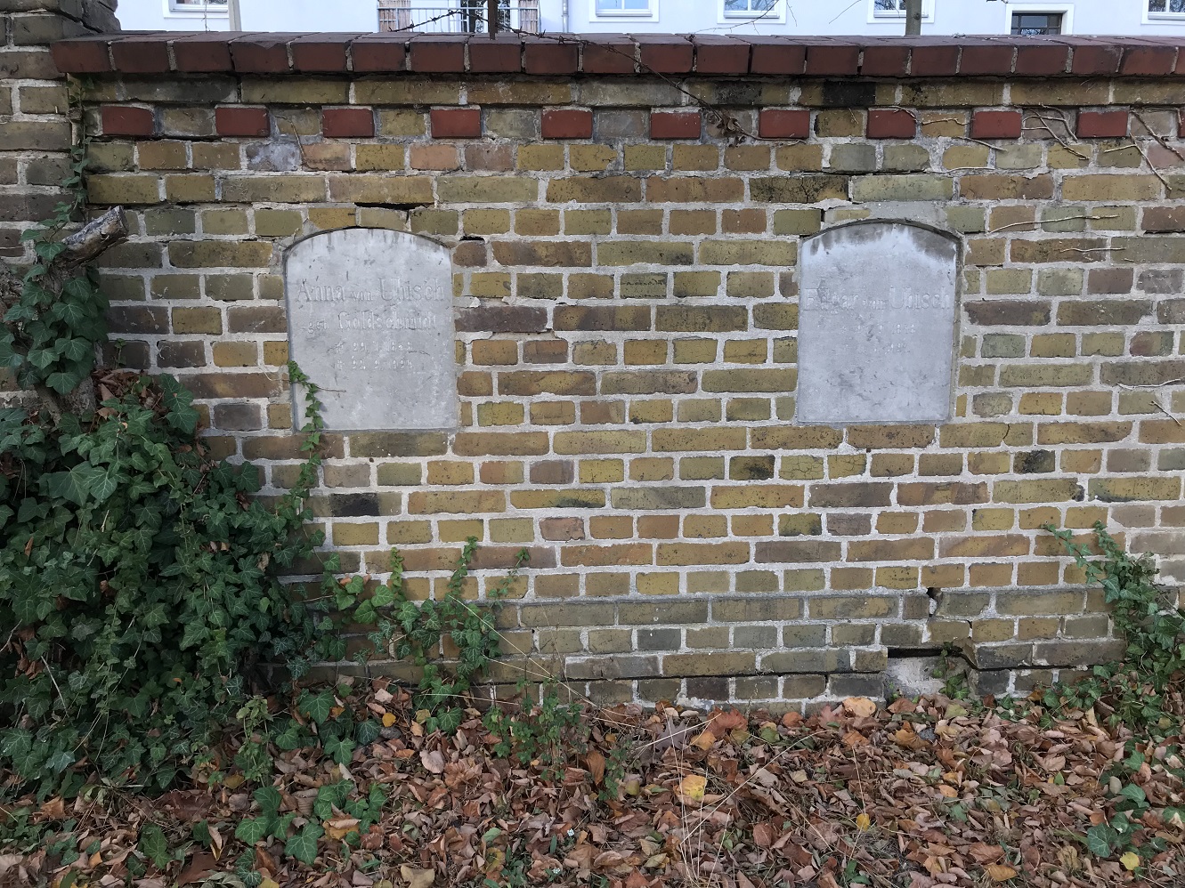 Grabstein Anna von Ubisch, geb. Goldschmidt, Alter Friedhof Potsdam, Brandenburg