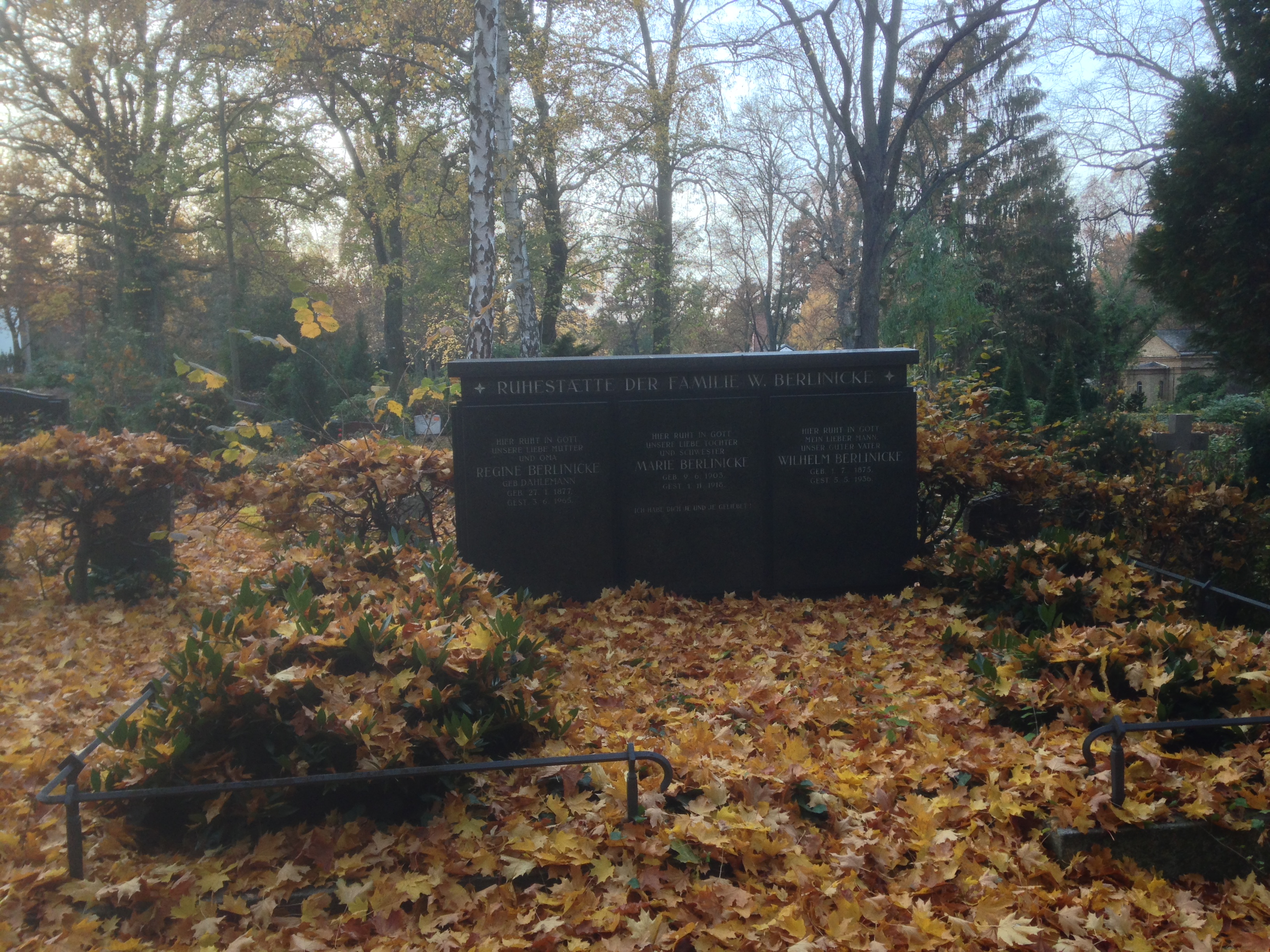 Grabstein Marie Berlinicke, Friedhof Steglitz, Berlin