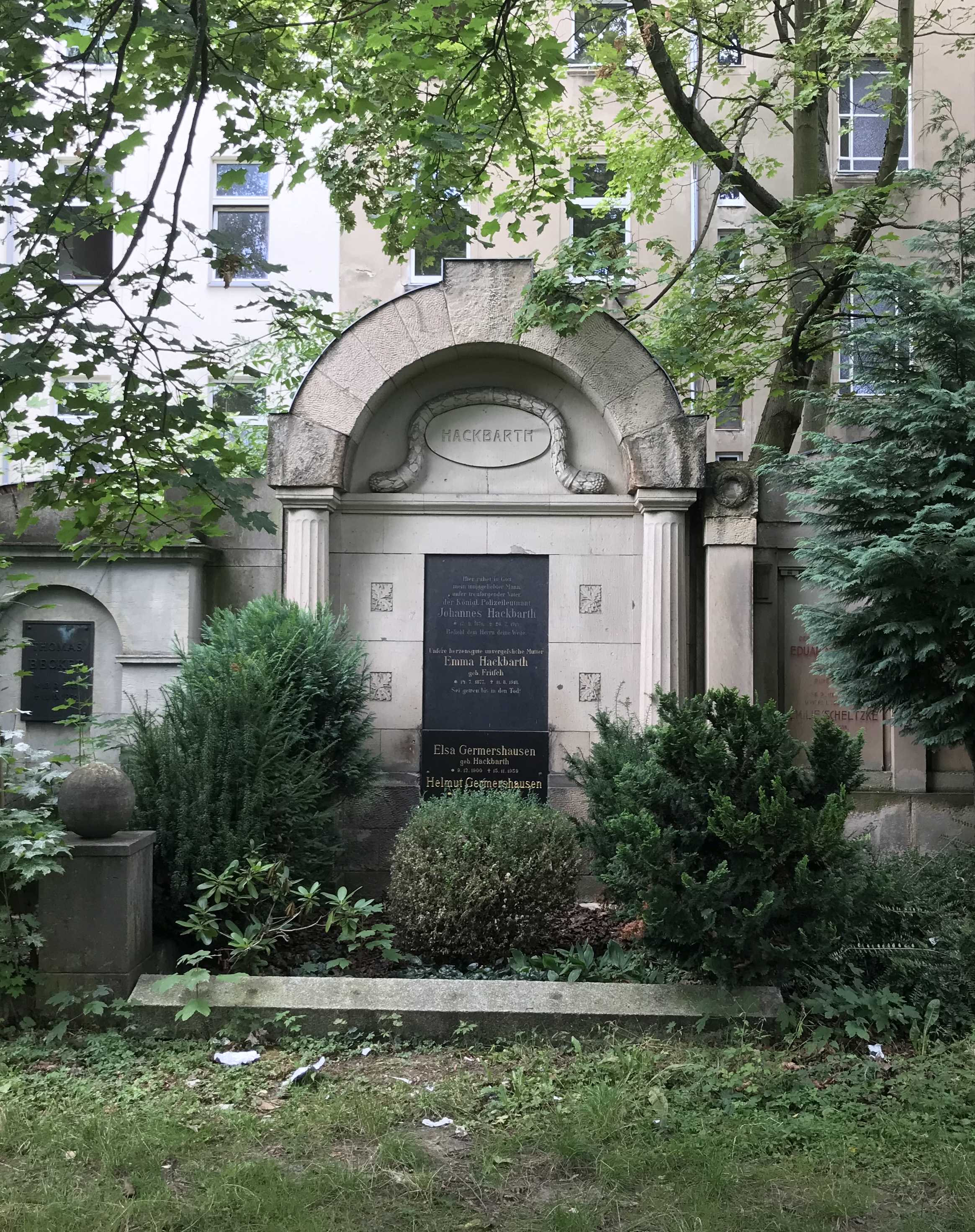 Grabstein Emma Germershausen, geb. Hackbarth, Neuer St. Jacobi-Friedhof, Berlin-Neukölln, Deutschland