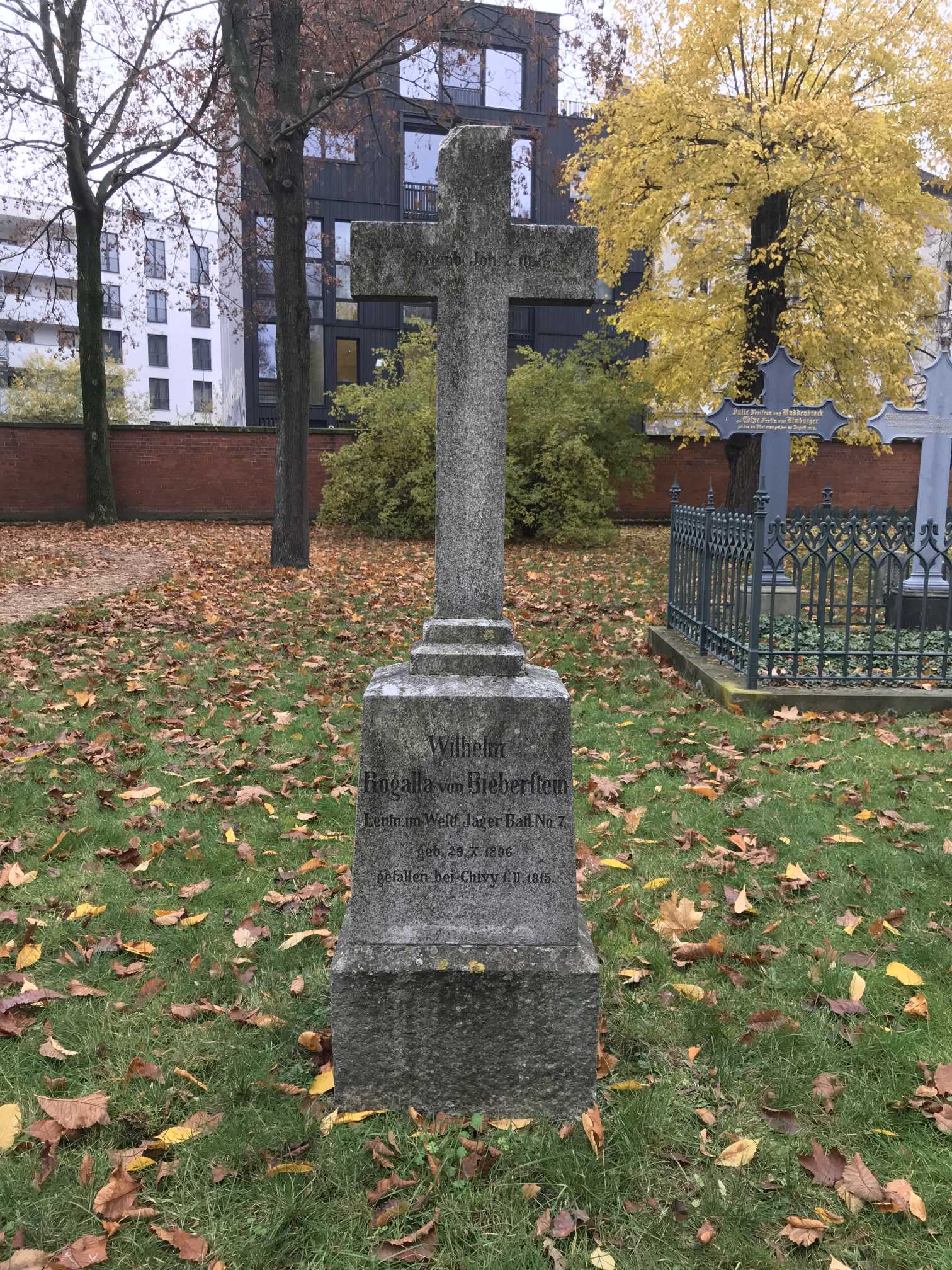 Grabstein Wilhelm Rogalla von Bieberstein, Alter Garnisonfriedhof Berlin