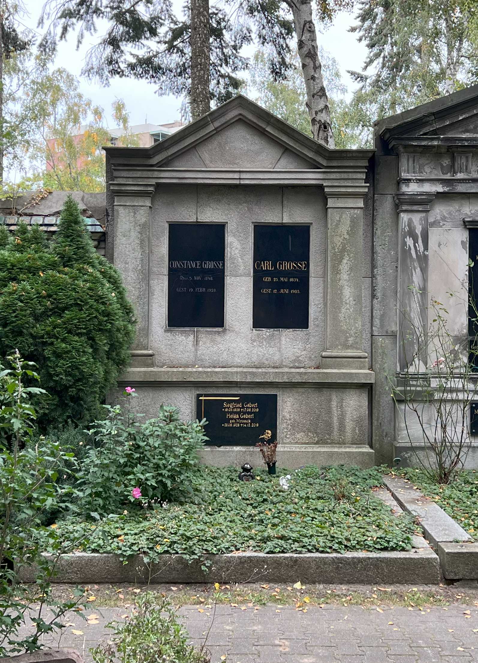 Grabstein Constance Große, Friedhof Wilmersdorf, Berlin